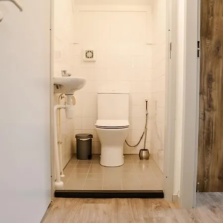 Vakantiehuis Vakantiehuis Bos en Natuur, nabij Breda VP069 *