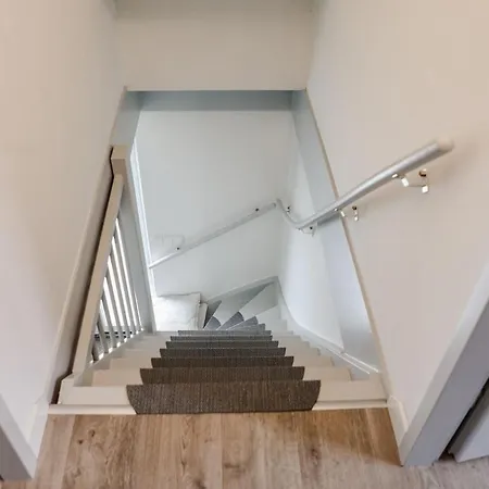 Vakantiehuis Vakantiehuis Bos en Natuur, nabij Breda VP069