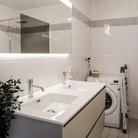 Vakantiehuis Vakantiehuis Bos en Natuur, nabij Breda VP069